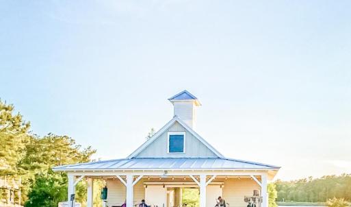 Amphitheater 2 (Large)