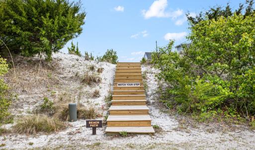 005_517_beach_road_north-5