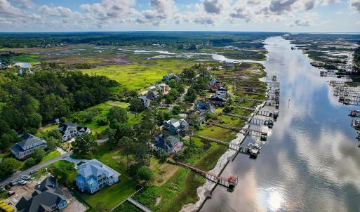 2616MarinersWaySE - 12