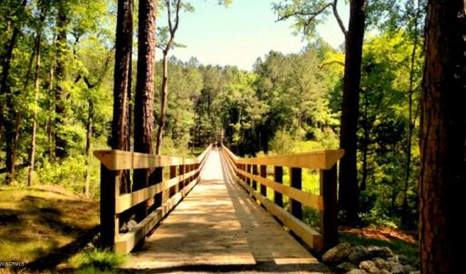 21 Neighborhood Boardwalk