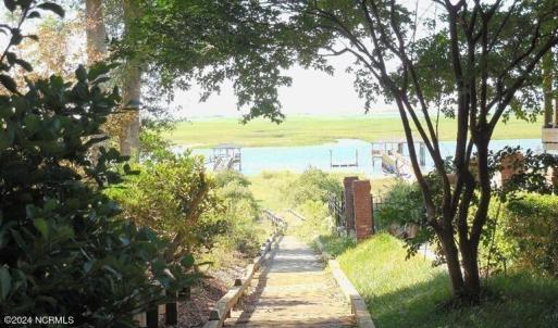Community Pier