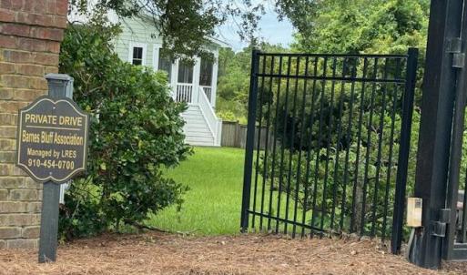 4002BarnesBluff6