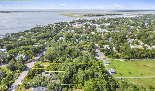 1.08 Acres E. Howe St., Southport, N.C.