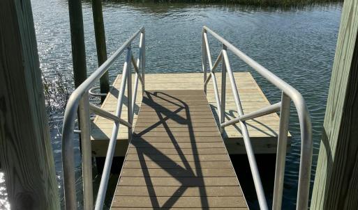 Dock