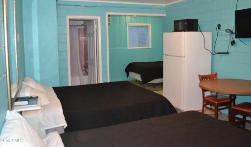 motel downstairs3