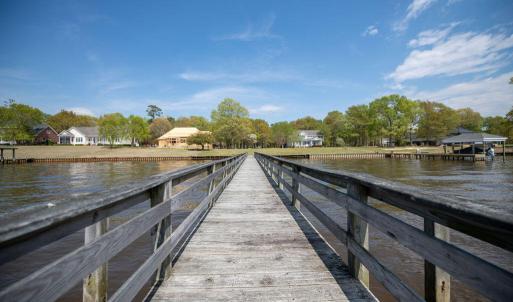 Common Pier