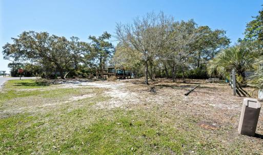6808 E Oak Island Dr