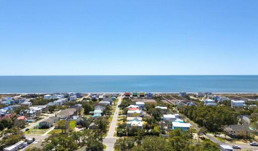 6808 E Oak Island Dr