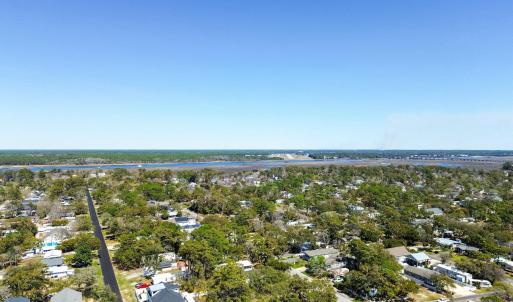 6808 e Oak Island Dr