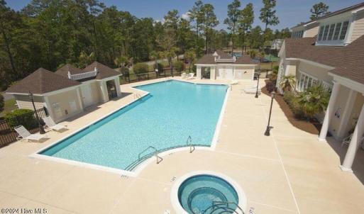 Pool & Spa