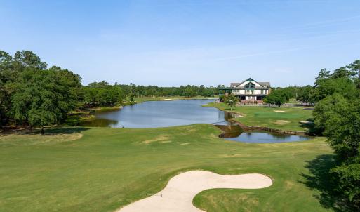 RLstockphotogolfcourseclubhouse-1