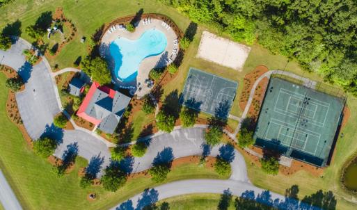 07 Clubhouse with pool and sports courts