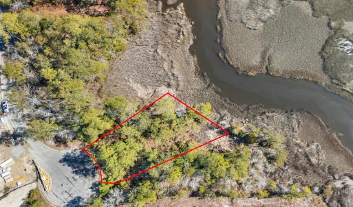 702LakelandDrSELot-11