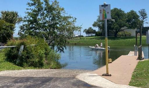 hughesroadboatrampwithboat