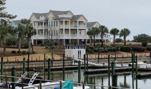 Seascape Marina to East