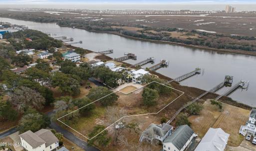 2016 Camelot Drive SW OIB