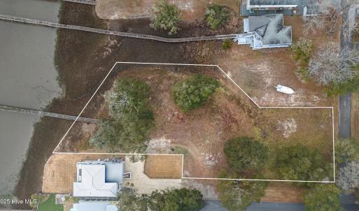 2016 Camelot Drive SW OIB