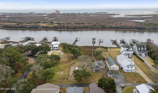 2016 Camelot Drive SW OIB