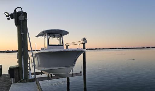 Boat lift 1