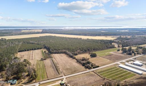 Acreage Hwy 101
