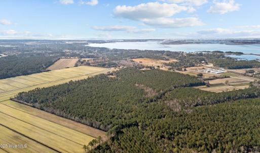 Acreage Hwy 101