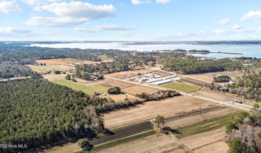Acreage Hwy 101
