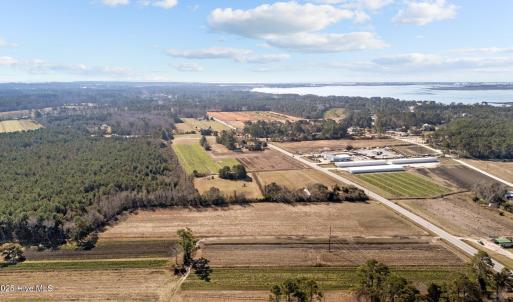 Acreage Hwy 101