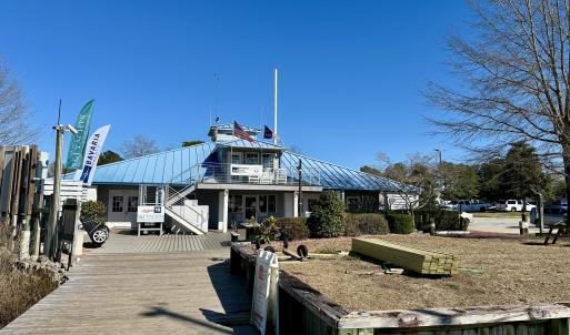 Northwest Creek Marina