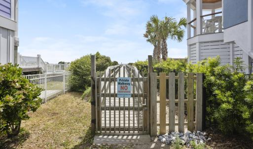 218 Water Oaks