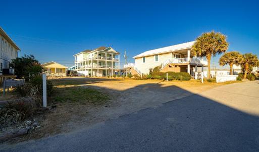 Second row lot in Atlantic Beach