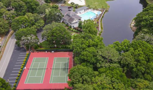Tennis Court -Pool