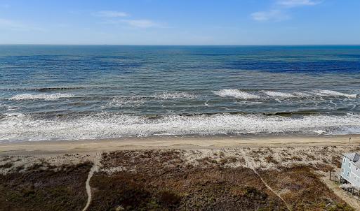 5213EBeachDr - 16