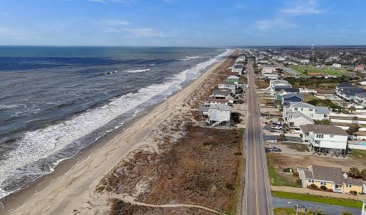 5213EBeachDr - 19