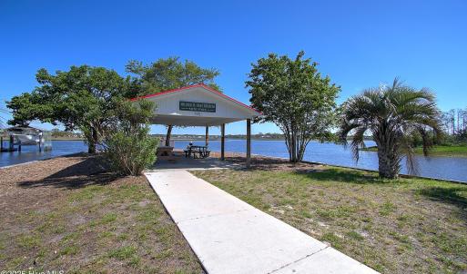 Nature Center + mini park 52nd - 3