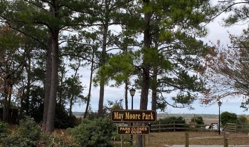 May Moore Park (2)