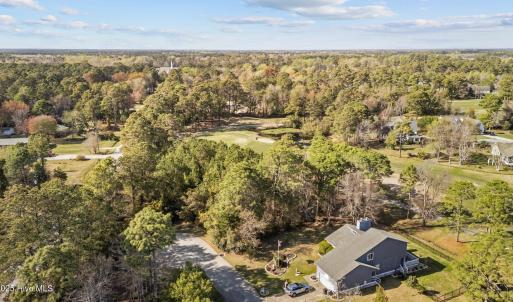 215 Oak Dr