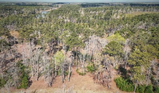 74 Queen Annes Court, Oriental, NC