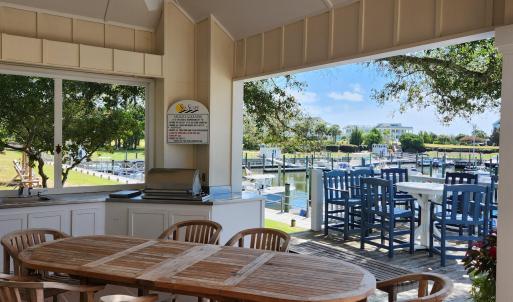 Outdoor kitchen