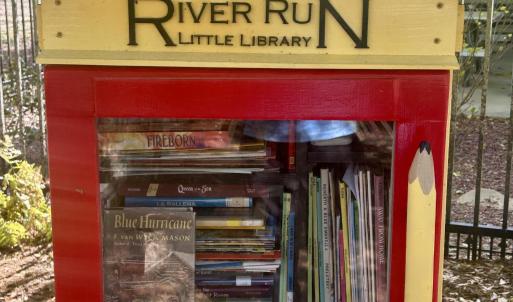 Communuty Books