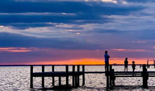 living in a postcard