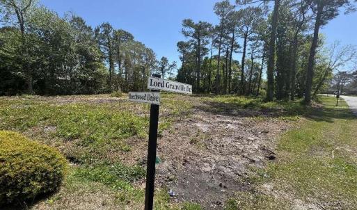 212 Lord Granville Dr.