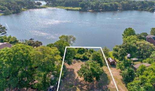 Parcel on the Lake looking South