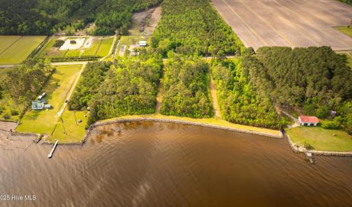 DJI_20250421095512_0036_D