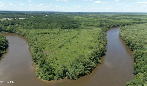 DJI_20250523233254_0079_D