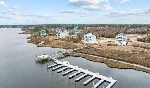 Summerhouse Day Dock 2