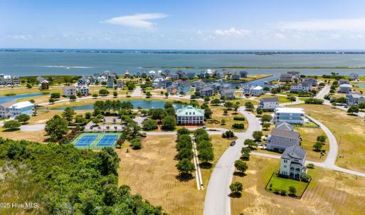 230 Colleton Square lot 131 pic 8