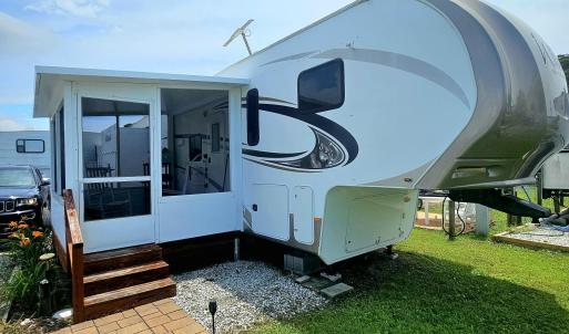 Camper