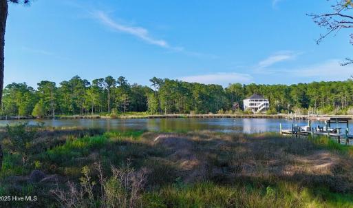 394 Bay Shores Rd