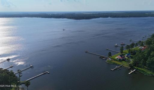 394 Bay Shores Rd
