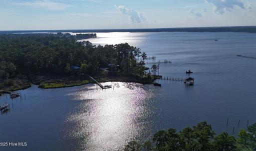 394 Bay Shores Rd
